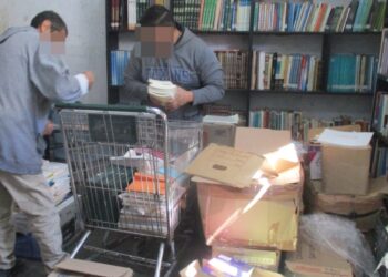 Reciben CEDES de Victoria y Reynosa donaciones de libros y cobijas