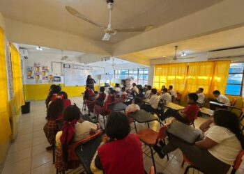 FISCALÍA ORIENTA SOBRE BULLYNG Y PLEITOS A JÓVENES DE REYNOSA