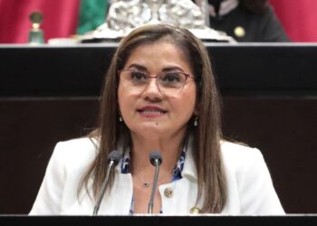 Buscan garantizar tratamiento y suministro de medicamentos a personas diagnosticadas con cáncer