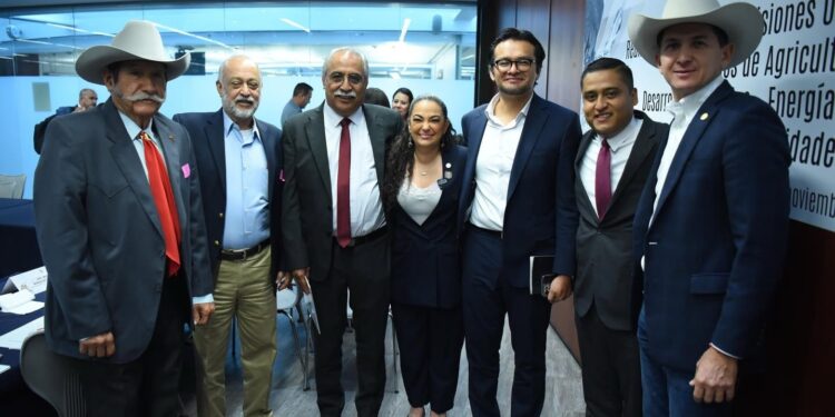 Comisión de Agricultura trabaja en el fortalecimiento del campo mexicano