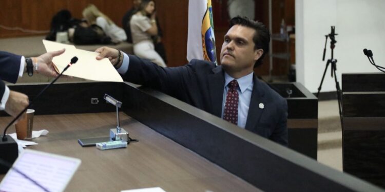 Congreso solicita a Aduanas y CAPUFE reforzar personal y carriles en puentes internacionales