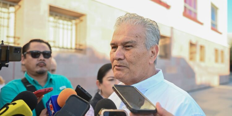 Exhorta SST a vacunarse para prevenir enfermedades