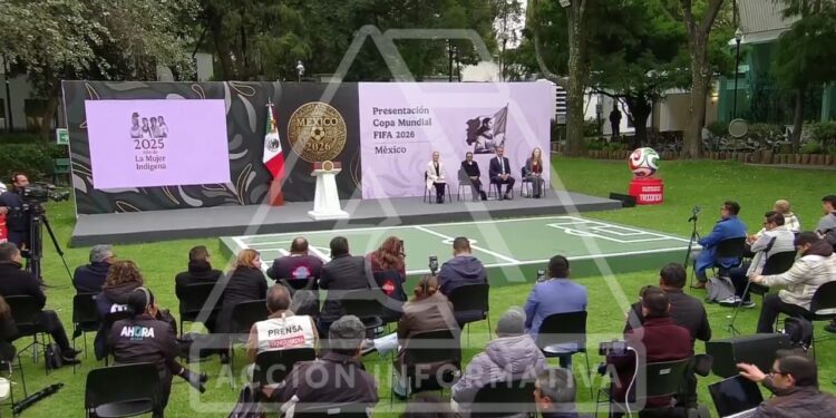 Claudia Sheinbaum presenta en Los Pinos la Copa Mundial FIFA 2026