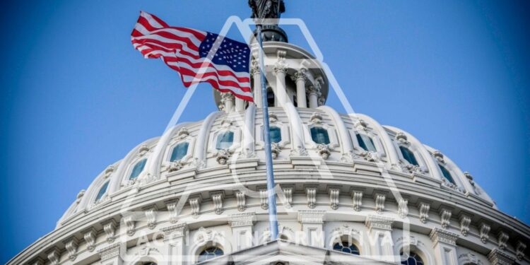 Demócratas y Republicanos alcanzan acuerdo para poner fin al cierre del Gobierno en EU