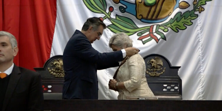 PREMIA CONGRESO LA DANZA, EL ARTE Y LA CULTURA EN CECILIA LUGO CRUZ