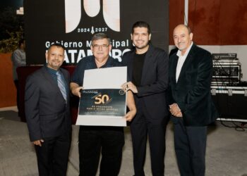 Alcalde Beto Granados asistente a la celebración por el 50 aniversario de CANIRAC Matamoros