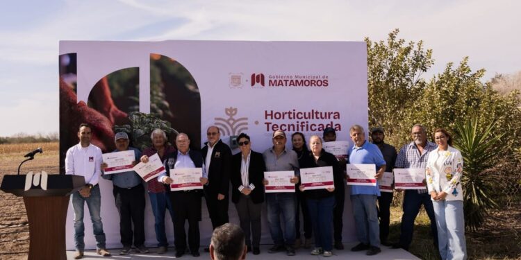 Impulsa Beto Grandos una nueva cultura de cultivo en Matamoros