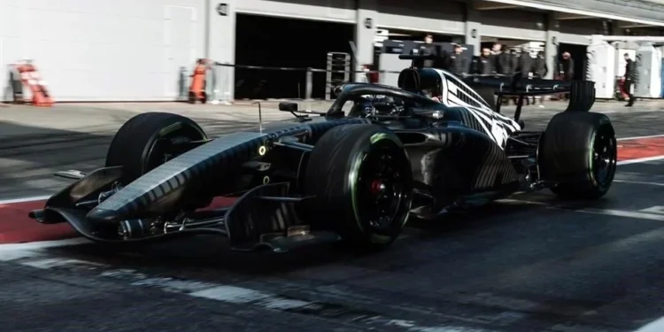 Vuelve Checo Pérez a la pista en pretemporada de F1