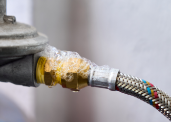 Fugas de gas provocan alarma y movilización de cuerpos de emergencia en Reynosa