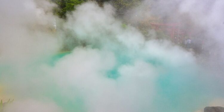 Incendio consume vivienda en Altamira