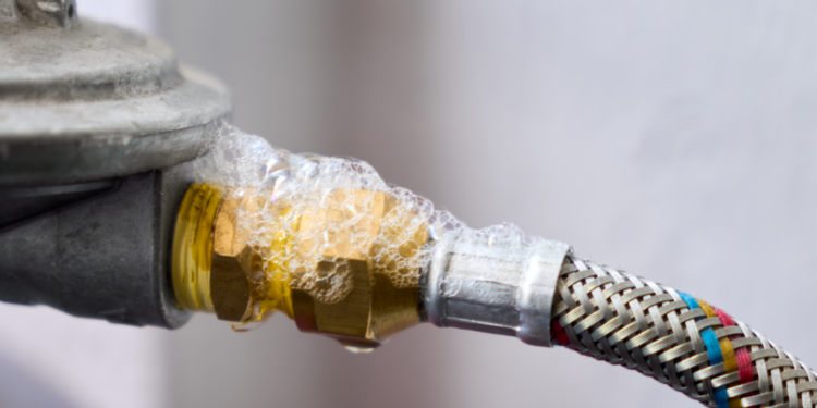 Fugas de gas provocan alarma y movilización de cuerpos de emergencia en Reynosa