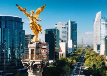 Marchas y concentraciones afectan la movilidad en la CDMX este lunes