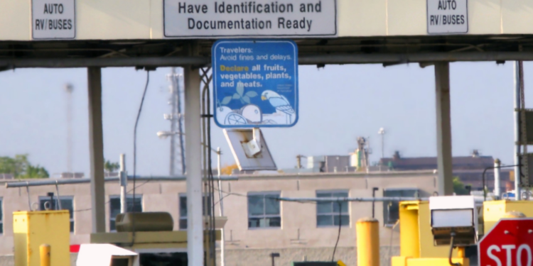 Registran demoras en cruces internacionales de Reynosa