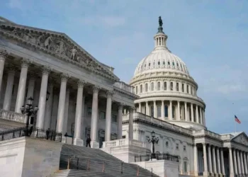 Revocan aranceles de Trump a Canadá