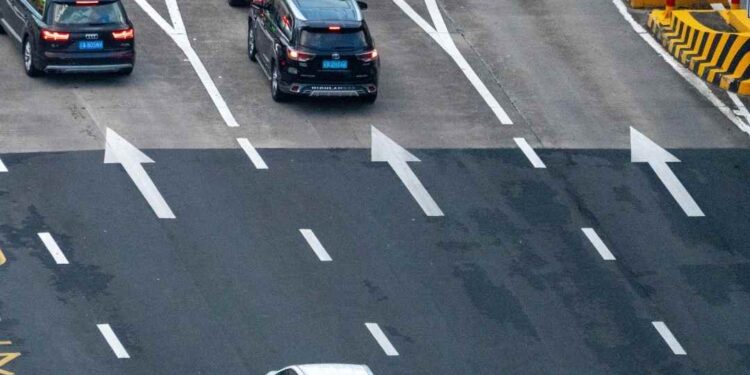 Aumenta flujo de automovilistas en cruces fronterizos de Reynosa