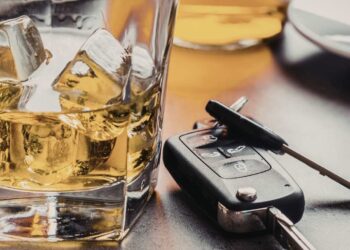 Refuerzan vigilancia vial para prevenir accidentes por consumo de alcohol