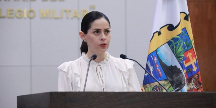 Diputada busca eliminar cobro por errores en actas del Registro Civil