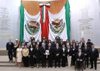 Recibe Legislatura 66 el Cuarto Informe del Gobernador Américo