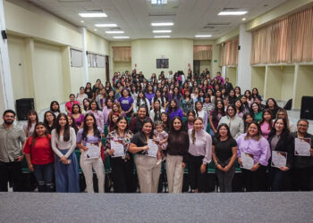 Logística con voz de mujer en la UTM