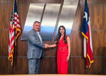 UTMatamoros e Imparable Cooperación Binacional: Rectora se Reúne con el Alcalde de McAllen, Texas