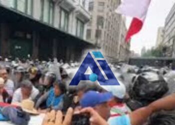 Movilizaciones provocan tráfico y cierres en CDMX