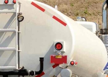 Fuerzas federales decomisan más de 49 mil litros de hidrocarburo