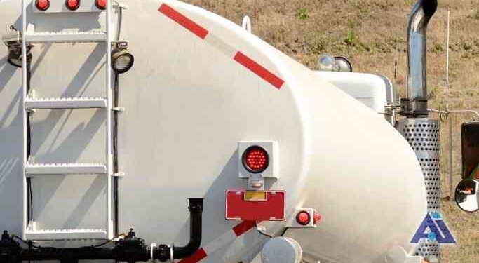 Fuerzas federales decomisan más de 49 mil litros de hidrocarburo