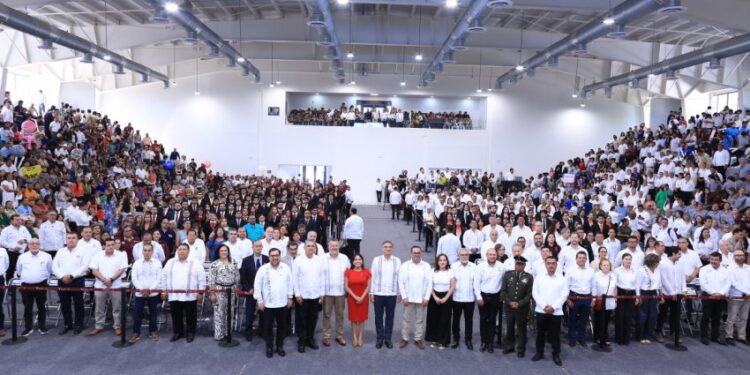Entrega Américo gimnasio-auditorio al Tec Victoria; inversión fue de 84 mdp