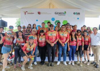 Participa SEDENER en rodada ciclista por el Día Mundial del Viento
