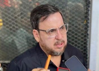 Repondrá SET 43 mdp en mobiliario escolar dañado por las lluvias