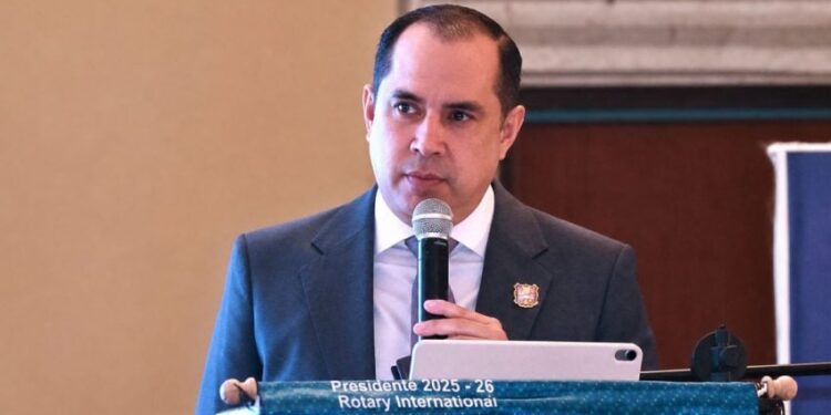 Participa secretario de Finanzas en encuentro rotario y destaca saneamiento financiero de Tamaulipas