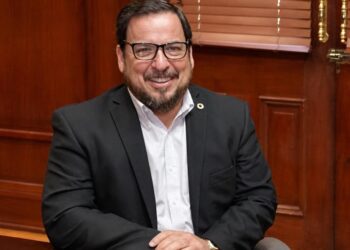 Paga SET incremento salarial a docentes tamaulipecos