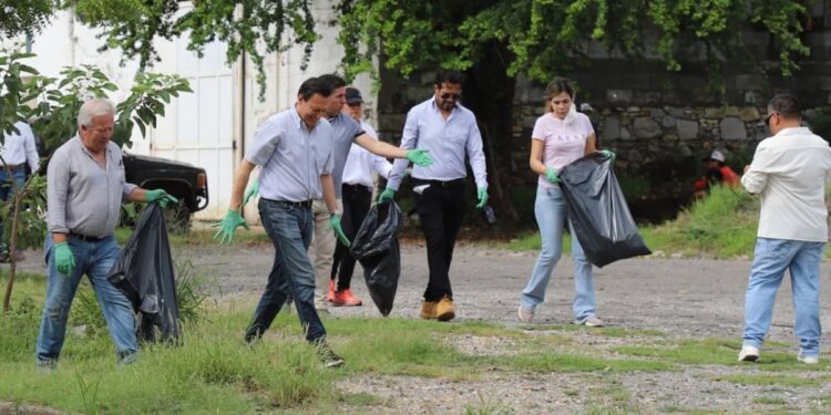 Participa Secretaría de Salud en Cuarta Jornada Estatal de Limpieza