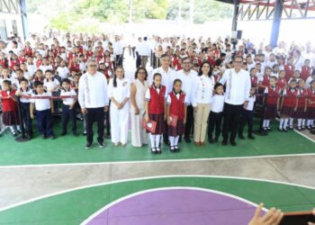 Trabajamos para que haya mejores escuelas y más oportunidades para todas y todos: Américo