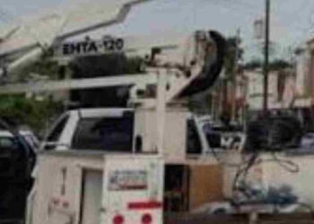Gobierno de Reynosa mejora el alumbrado público en Villa Florida y Rincón de las Flores