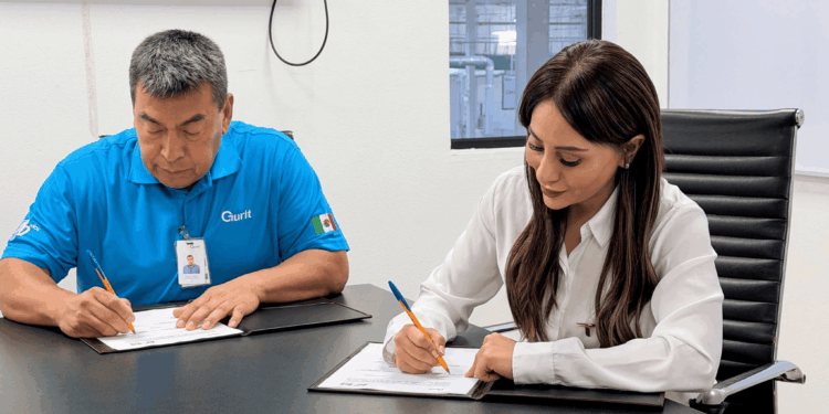 VINCULACIÓN CON EL SECTOR PRODUCTIVO PARA IMPULSAR EL FUTURO DE LOS ESTUDIANTES