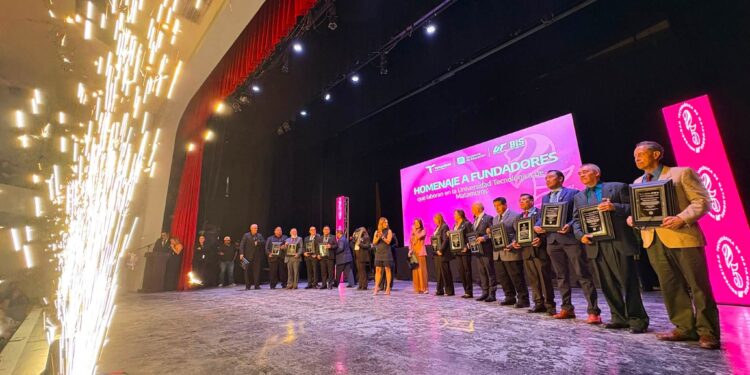 25 AÑOS DE HISTORIA SE CONSTRUYEN CON NOMBRES, ROSTROS Y CORAZONES