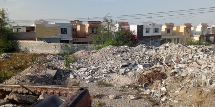 Reynosa intensifica vigilancia contra tiraderos irregulares de escombro