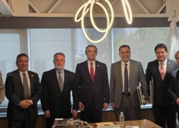 Américo Villarreal impulsa agenda con CANACAR y CONCAMIN para fortalecer la competitividad de Tamaulipas
