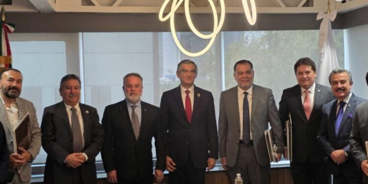 Américo Villarreal impulsa agenda con CANACAR y CONCAMIN para fortalecer la competitividad de Tamaulipas